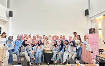 MAHASISWA ILMU KOMUNIKASI UNIMMA GELAR WORKSHOP “BLOOM AND CAKE” BERTEMA FROM PETALS TO PASTRIES, KOLABORASIKAN SENI FLORIST, PASTRY, DAN BEAUTY TALK