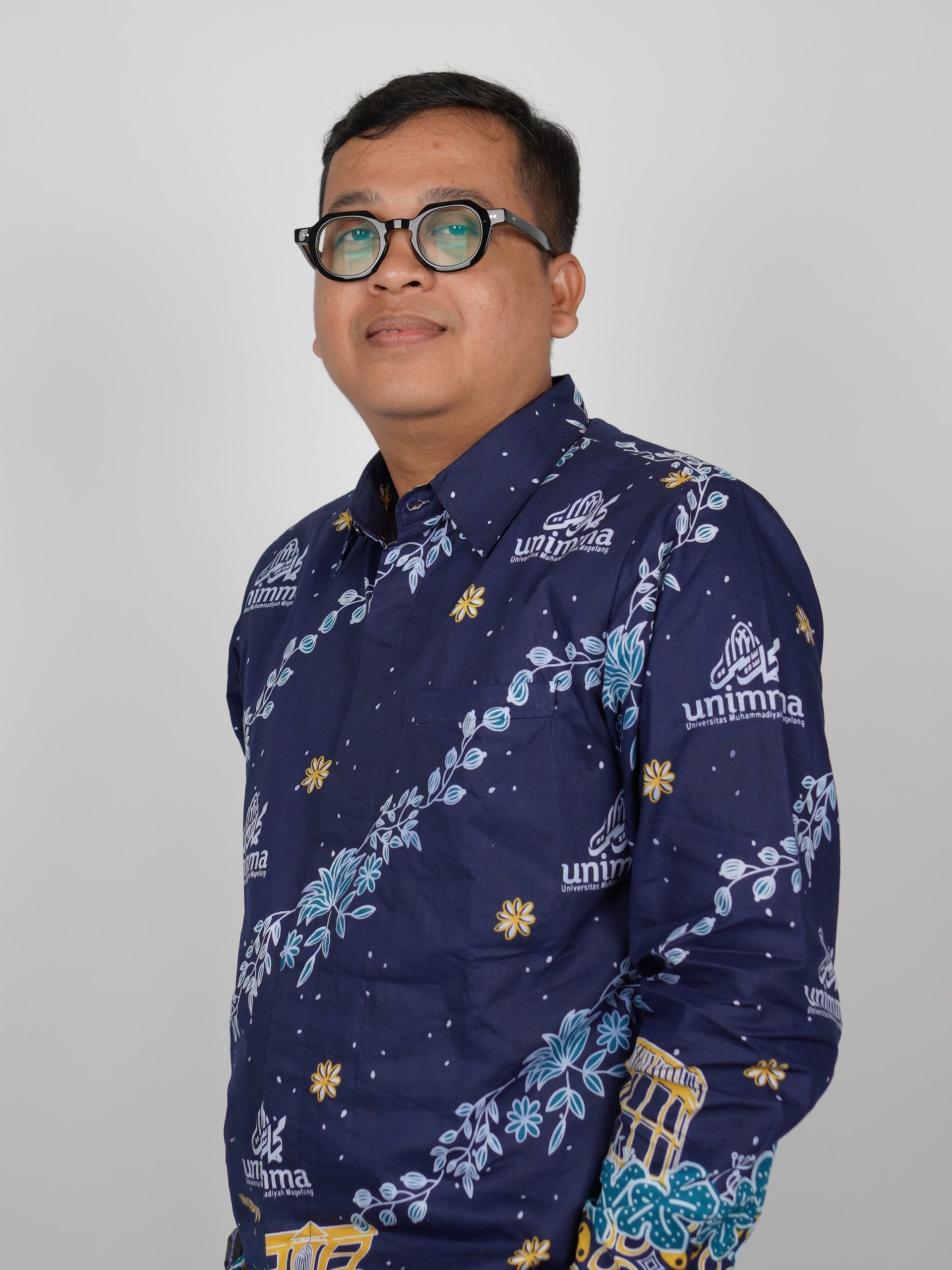 Prihatin Dwihantoro, S.Sn., M.I.Kom.	